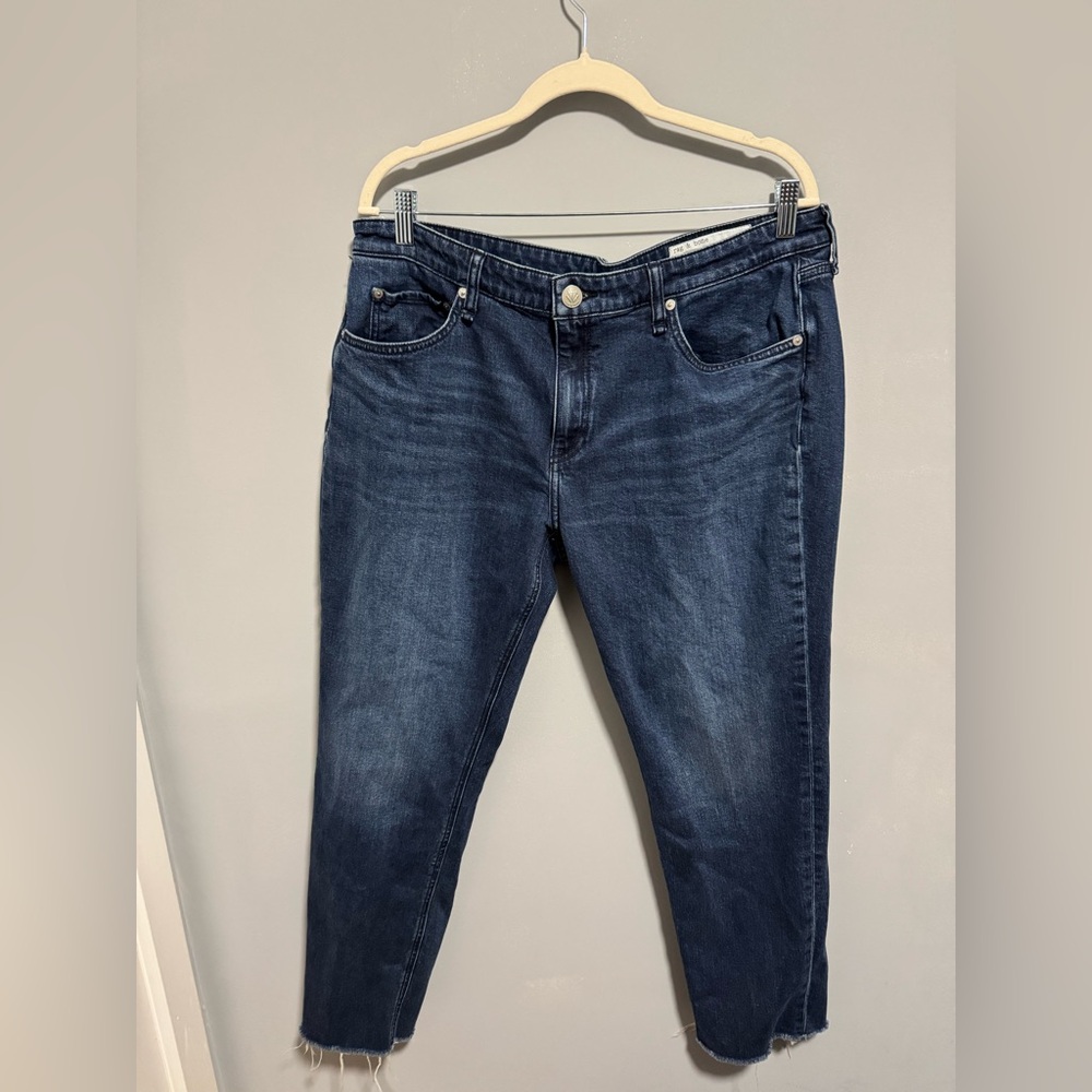 Rag & Bone- women’s Dre low- rise slim boyfriend dark blue jeans. Size 34